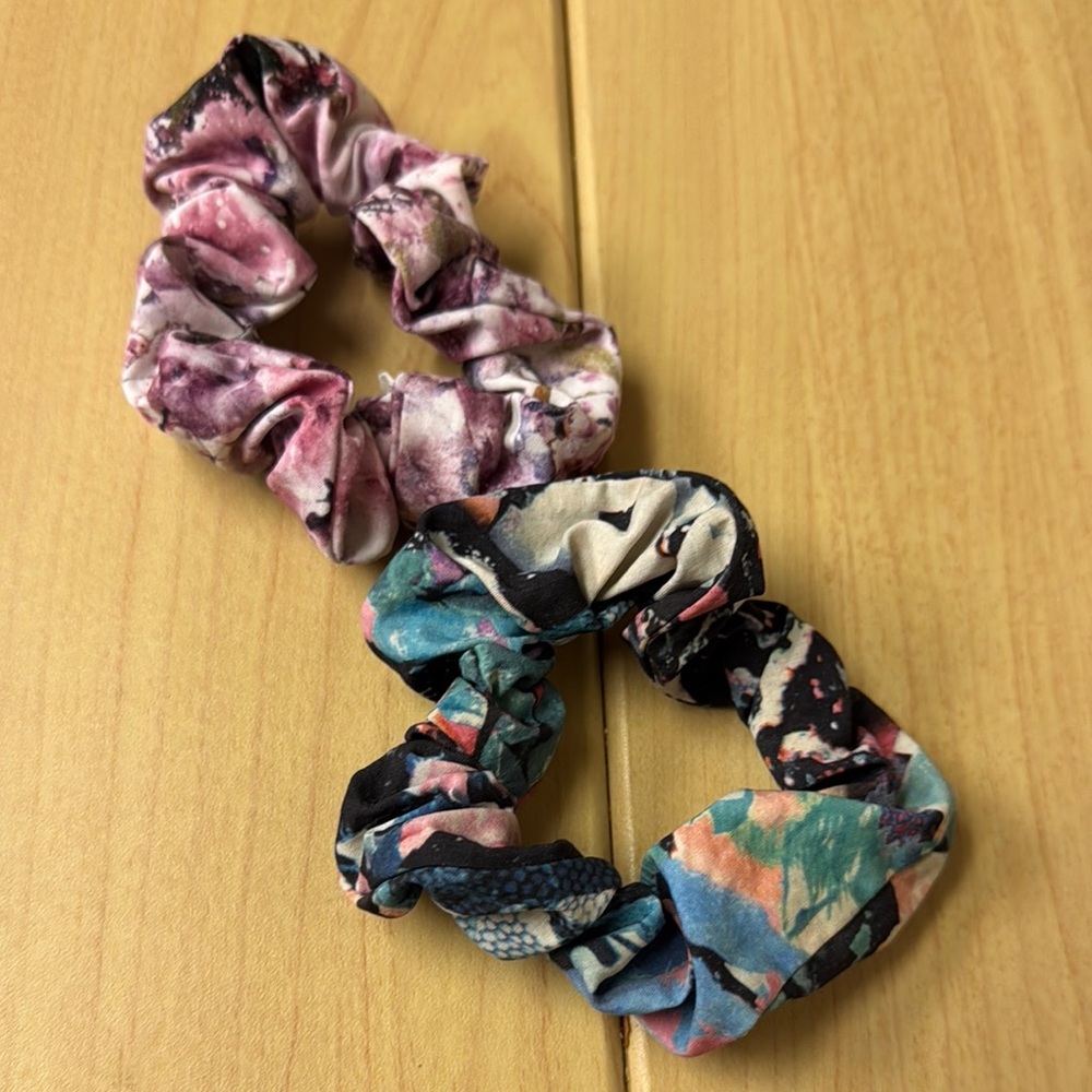 Lululemon Floral and Abstract Patterned Scrunchies